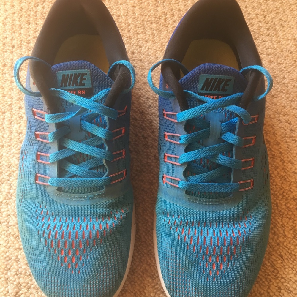 Nike running shoes - Picture 2 of 7